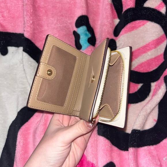 Snap Wallet In Signature Canvas - Picture 6 of 6